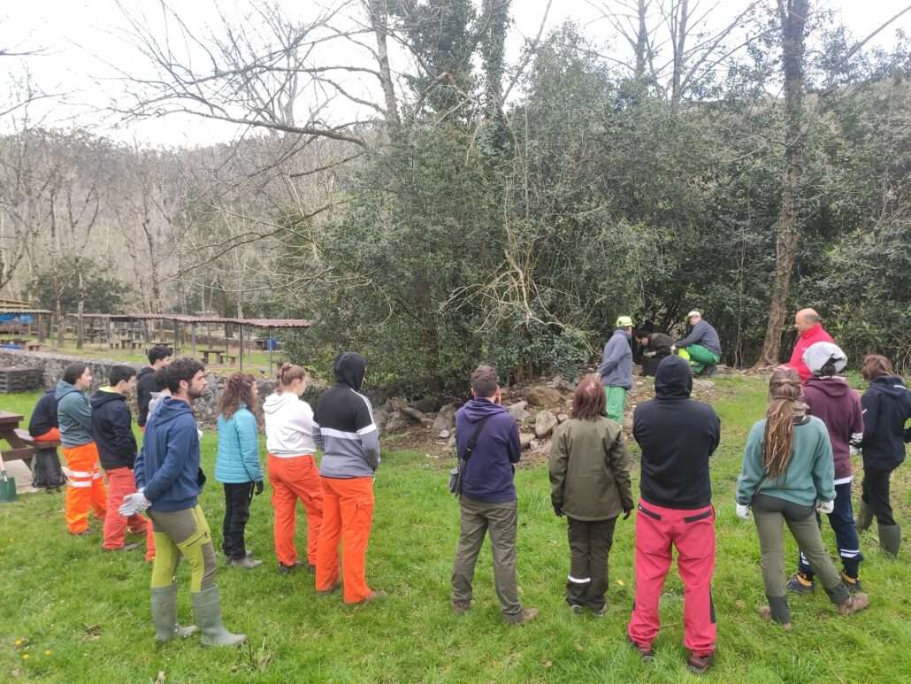 Jornada del proyecto Flluviatilis con el IES Foramontanos en el Asón